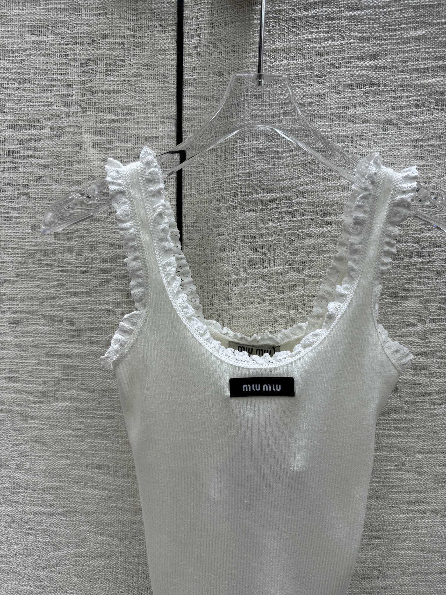 Miu Miu - 2404 - Вязаный жилет с цветовыми блоками - Белый