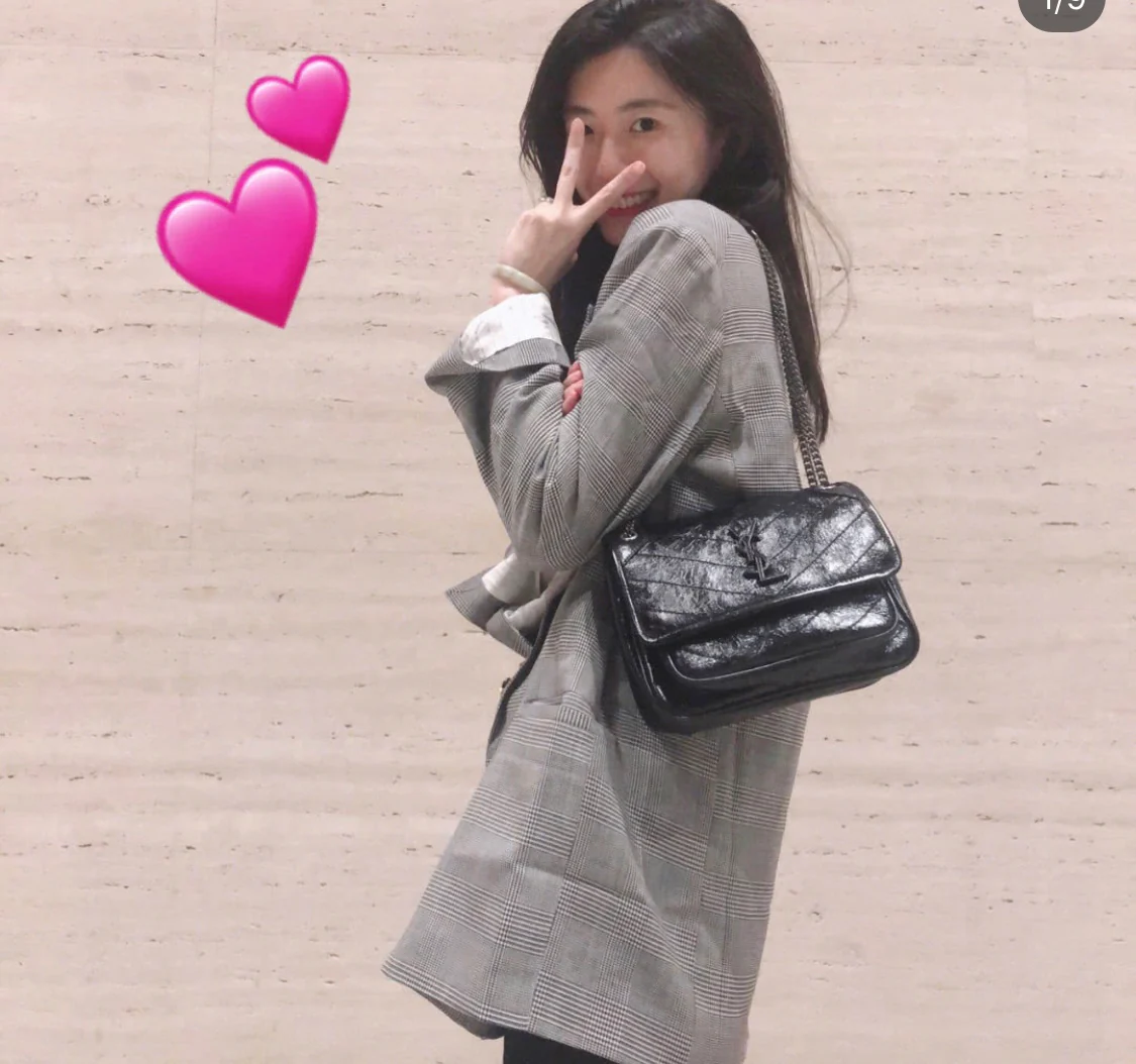 Сумка YSL Small Niki из кожи с черной пряжкой и промасленной кожей, с D-образным кольцом - 1 шт.