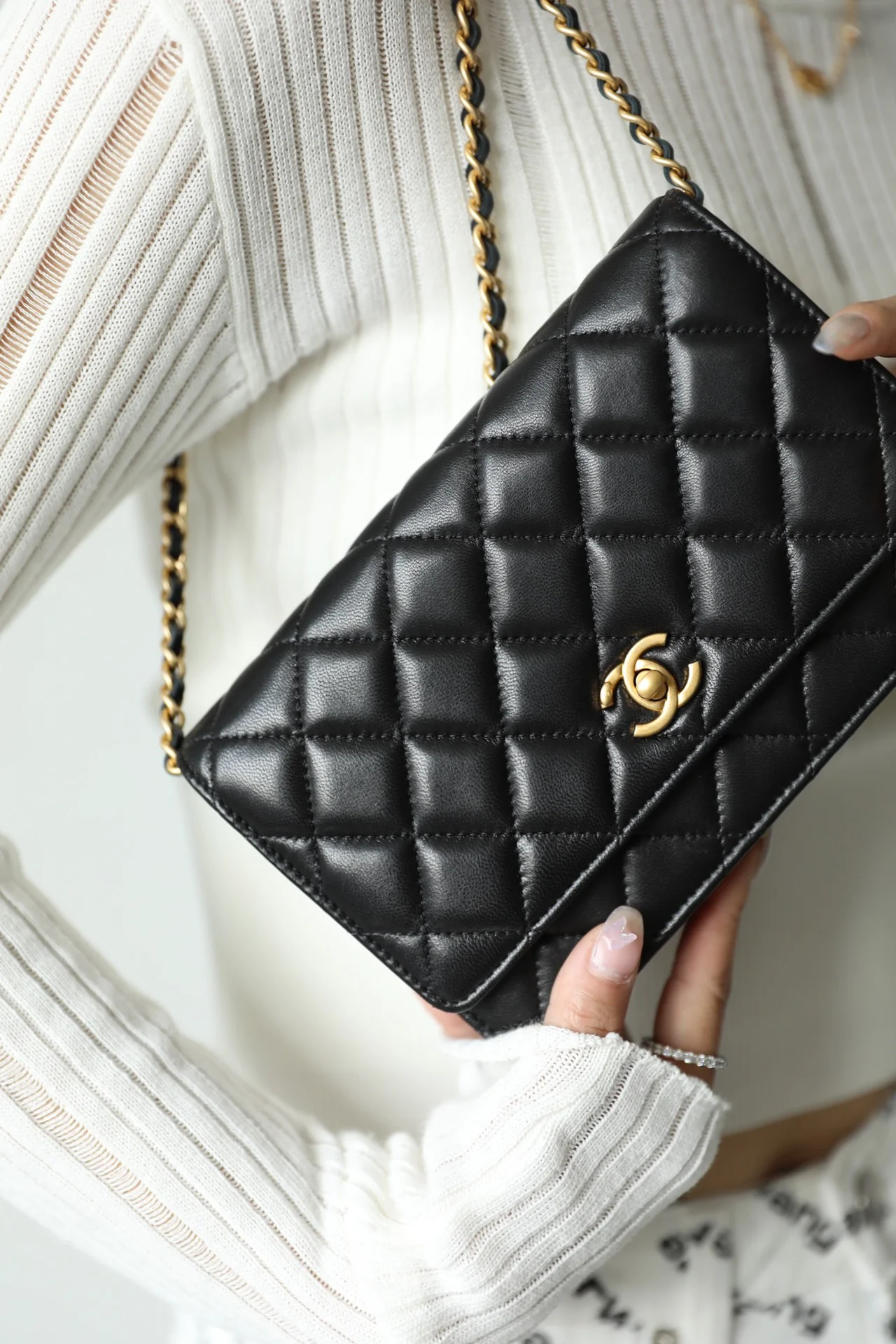 Chanel - Gold Ball WOC - Овечья кожа - Черный