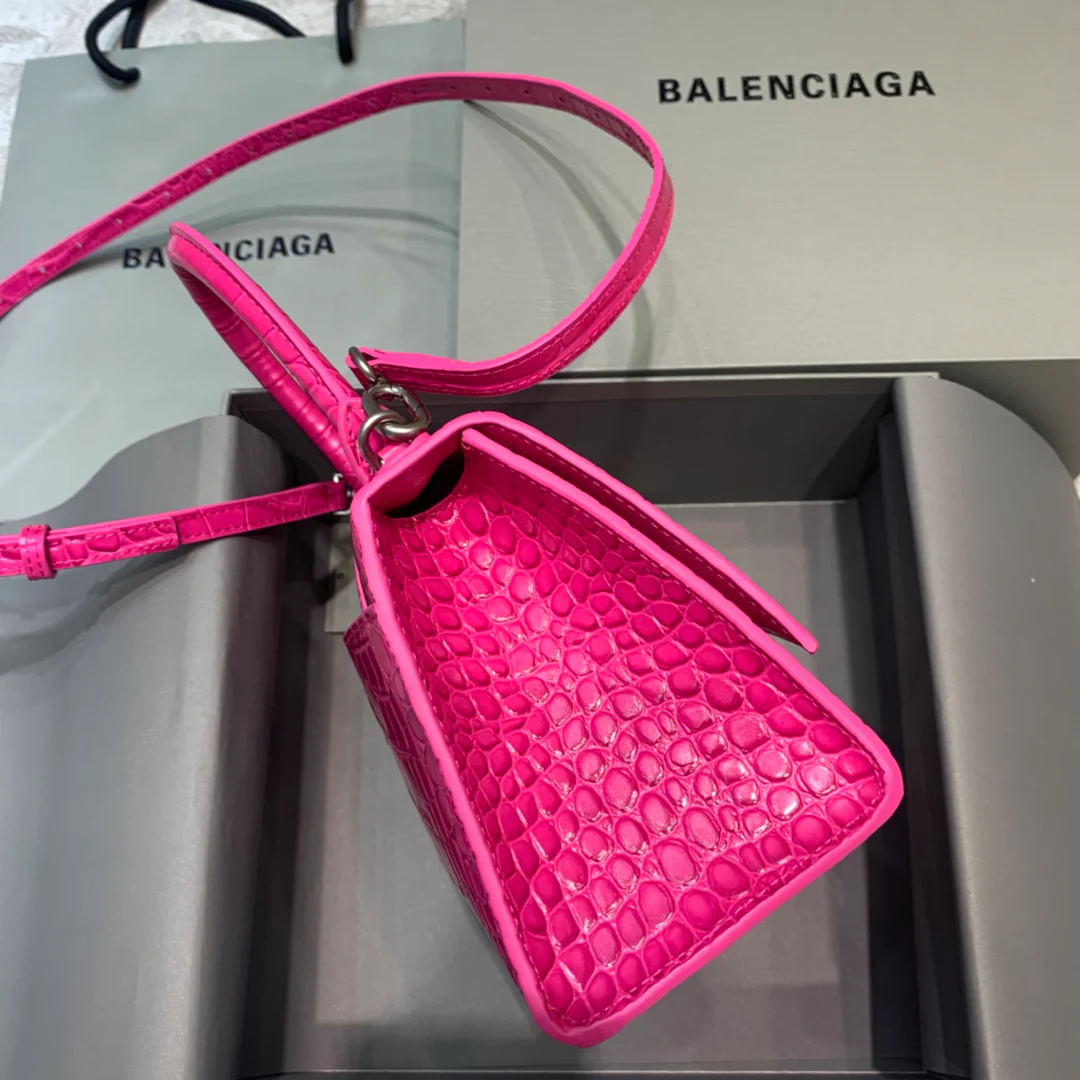 Сумка Balenciaga Hourglass - розово-красный с крокодиловым узором