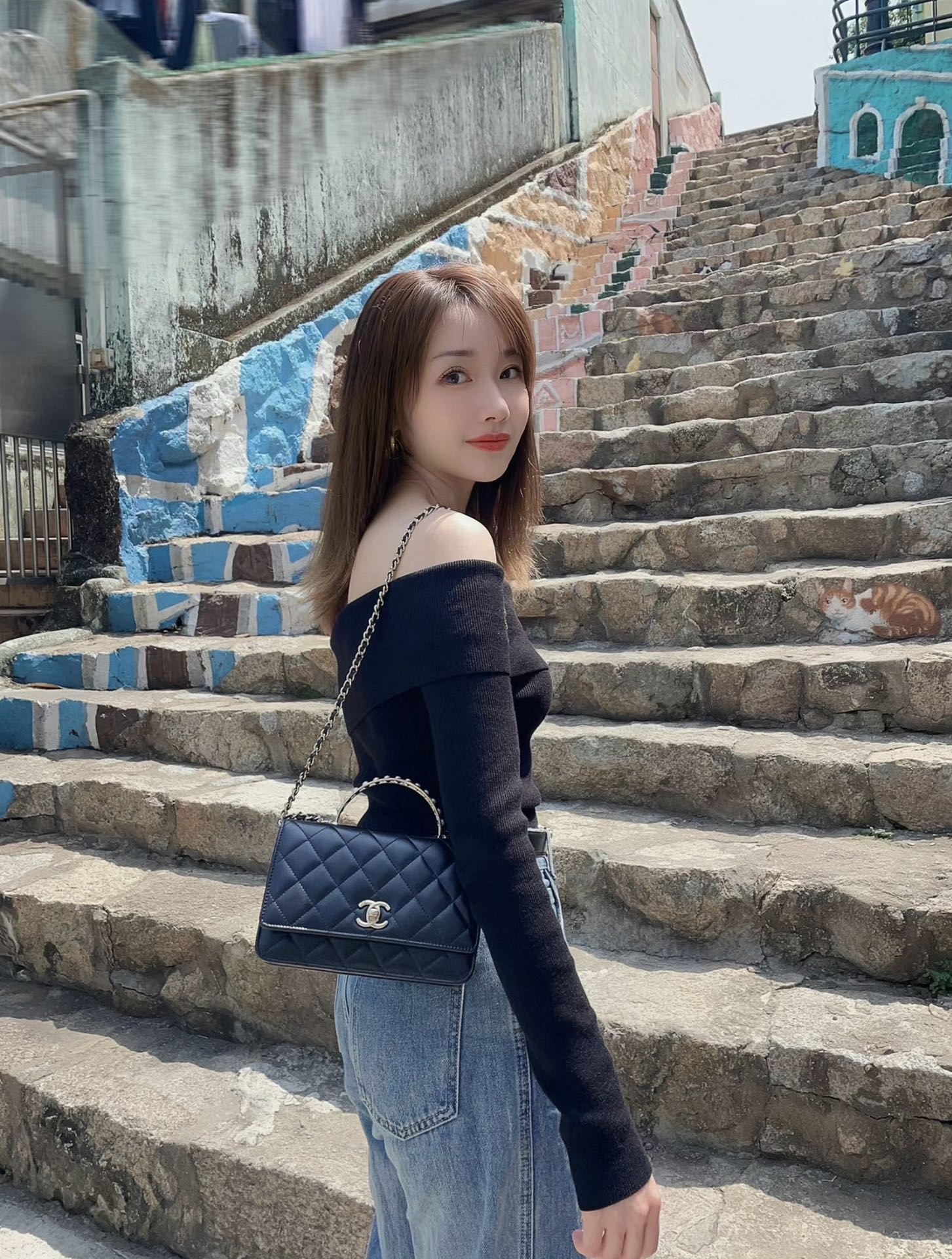 Chanel - Жемчужная сумочка WOC - Черная