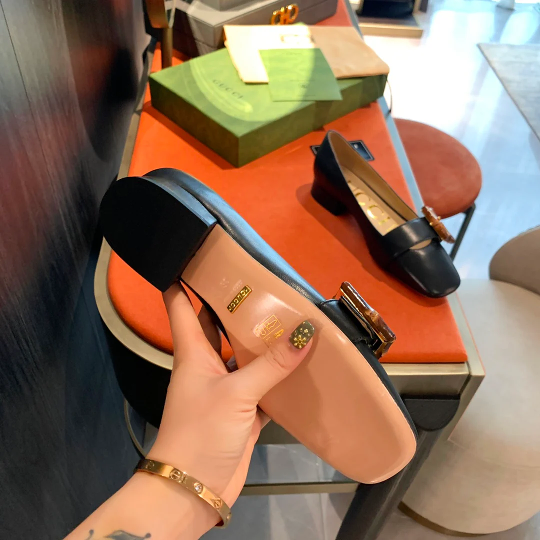 Gucci - Туфли на низком каблуке с бамбуковой пряжкой