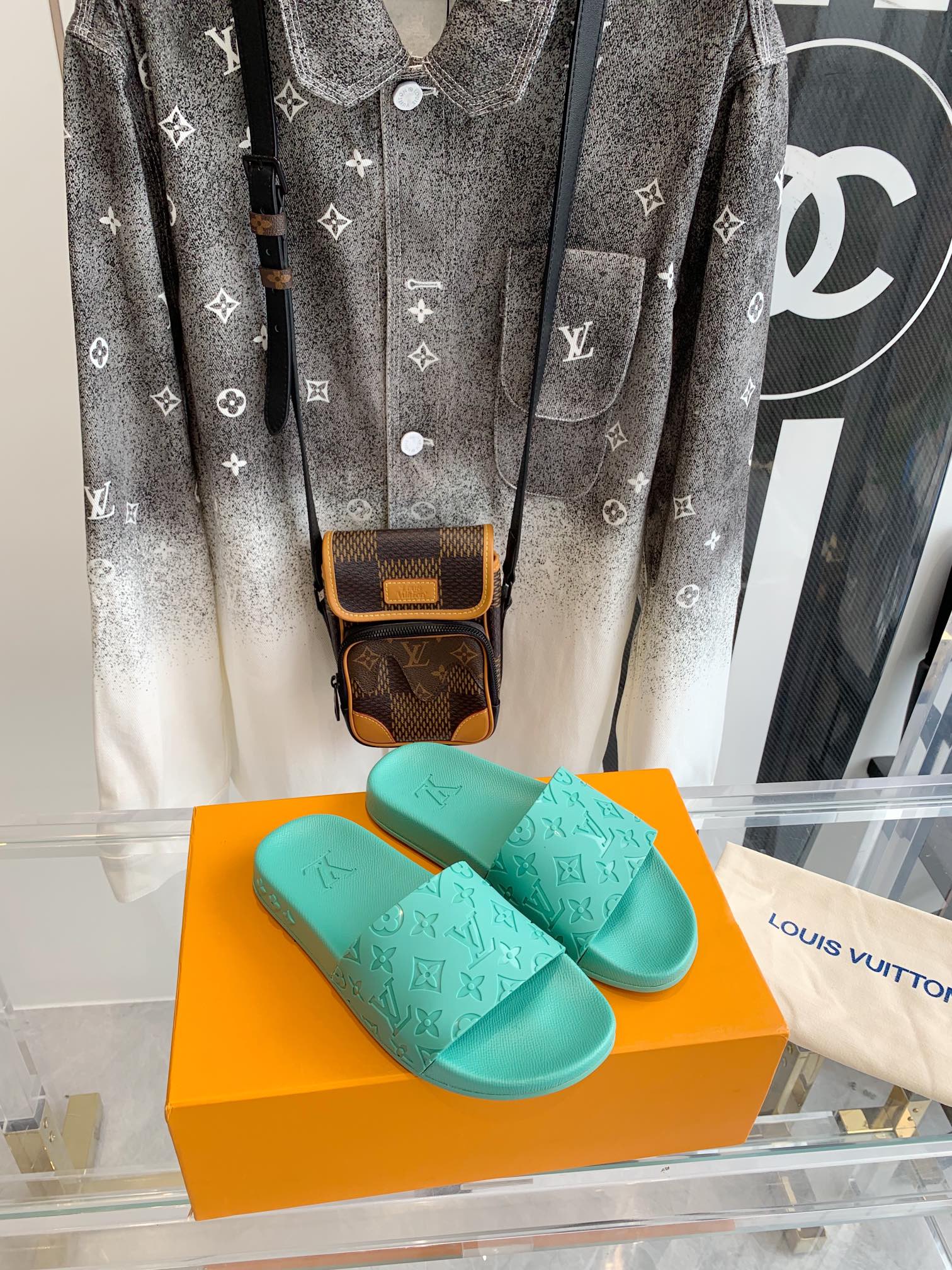 Зеленые тапочки LV-Tiffany