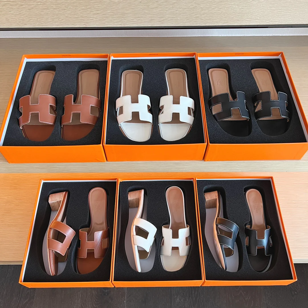 Классические сандалии Hermes на массивном каблуке H - однотонная кожа - черно-коричневые