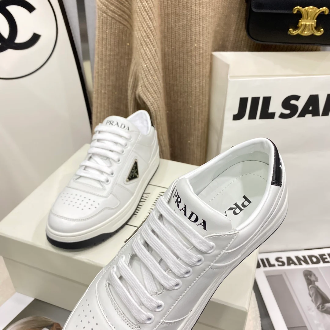 Обувь Prada - коллекция Prada весна-лето 2022 - парный стиль - белые кроссовки