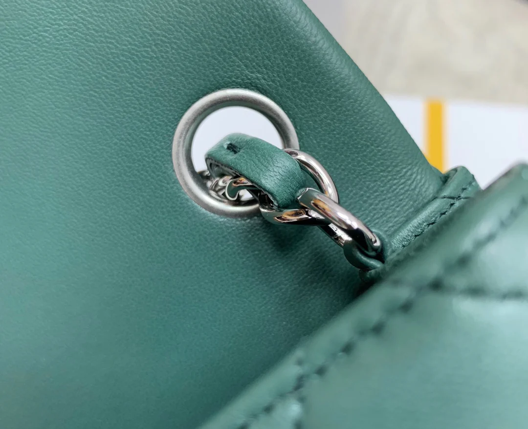 Chanel - Квадратный толстяк - Зеленая с серебряной пряжкой - 17 см