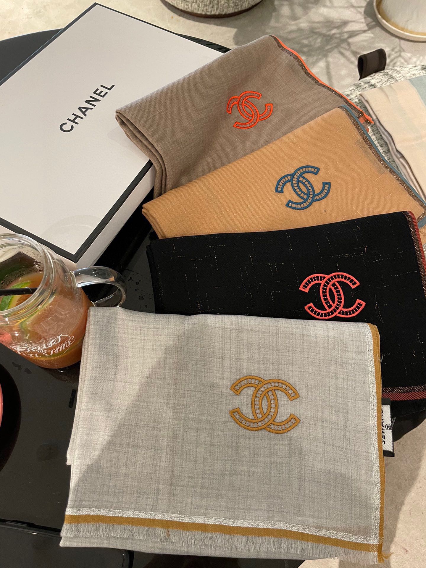 Шарф Chanel с металлизированной нитью - 90-200 см - Кашемир Кашмир Хайленд - Серый