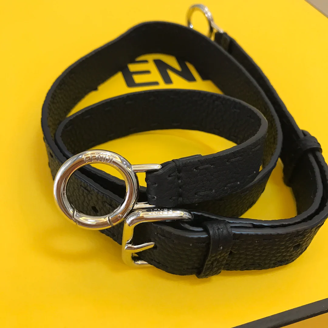 Сумка Fendi Peekaboo Medium из черной кожи - 2 шт.