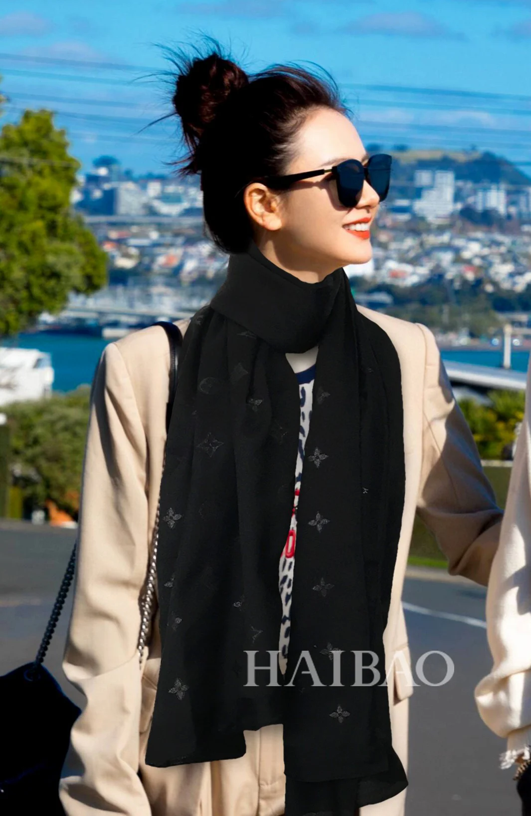 LV - Длинный шарф из кашемира с золотым и серебряным плетением и монограммой - 75-200 см-1