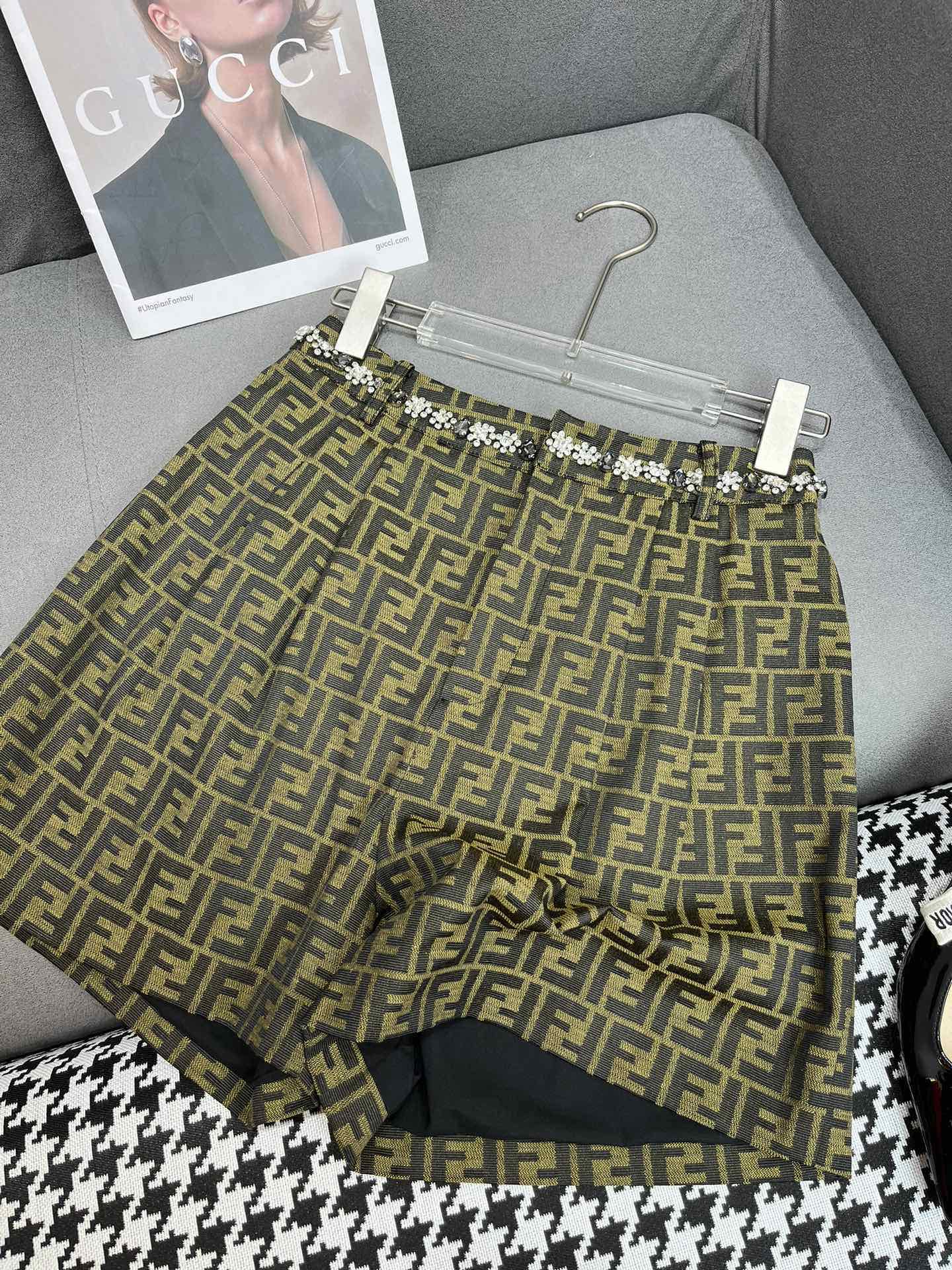 Новые шорты Fendi-2403-24ss весна/лето