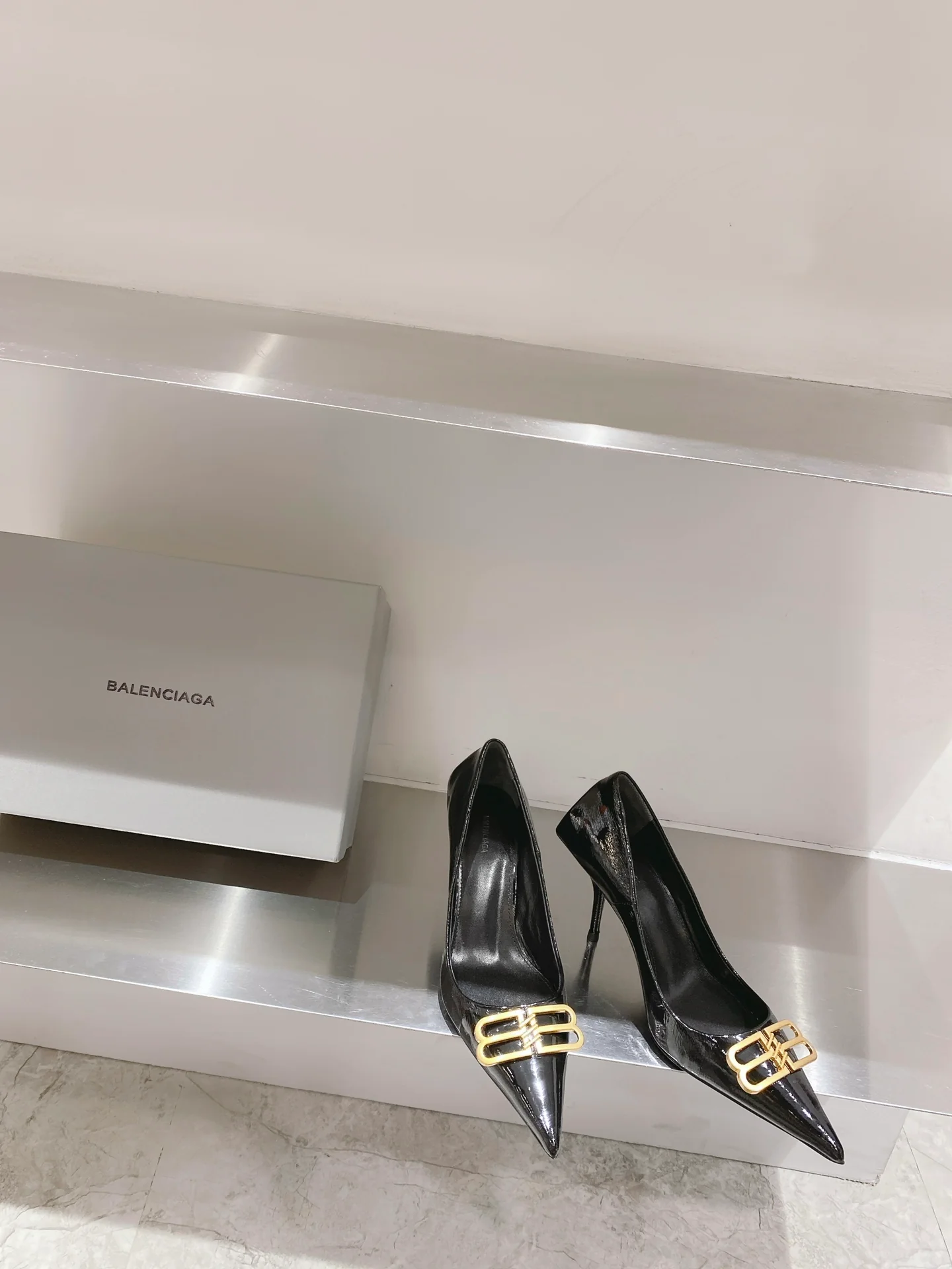 Элегантные туфли на высоком каблуке из лакированной кожи марки B&B - 23ss-bb - 8-5 см