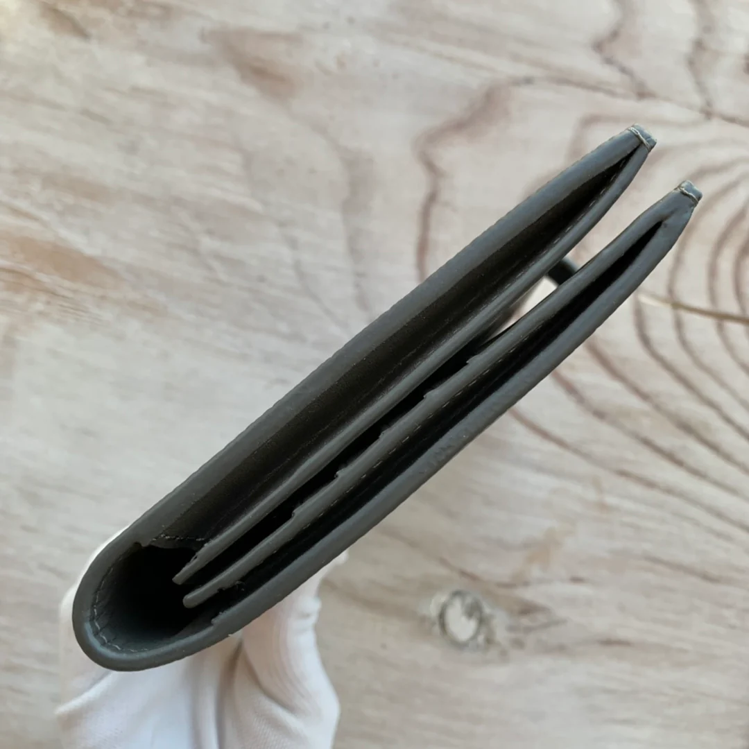 Длинный кошелек Celine - Кошелек с ремешком из крупной зернистой телячьей кожи - 15