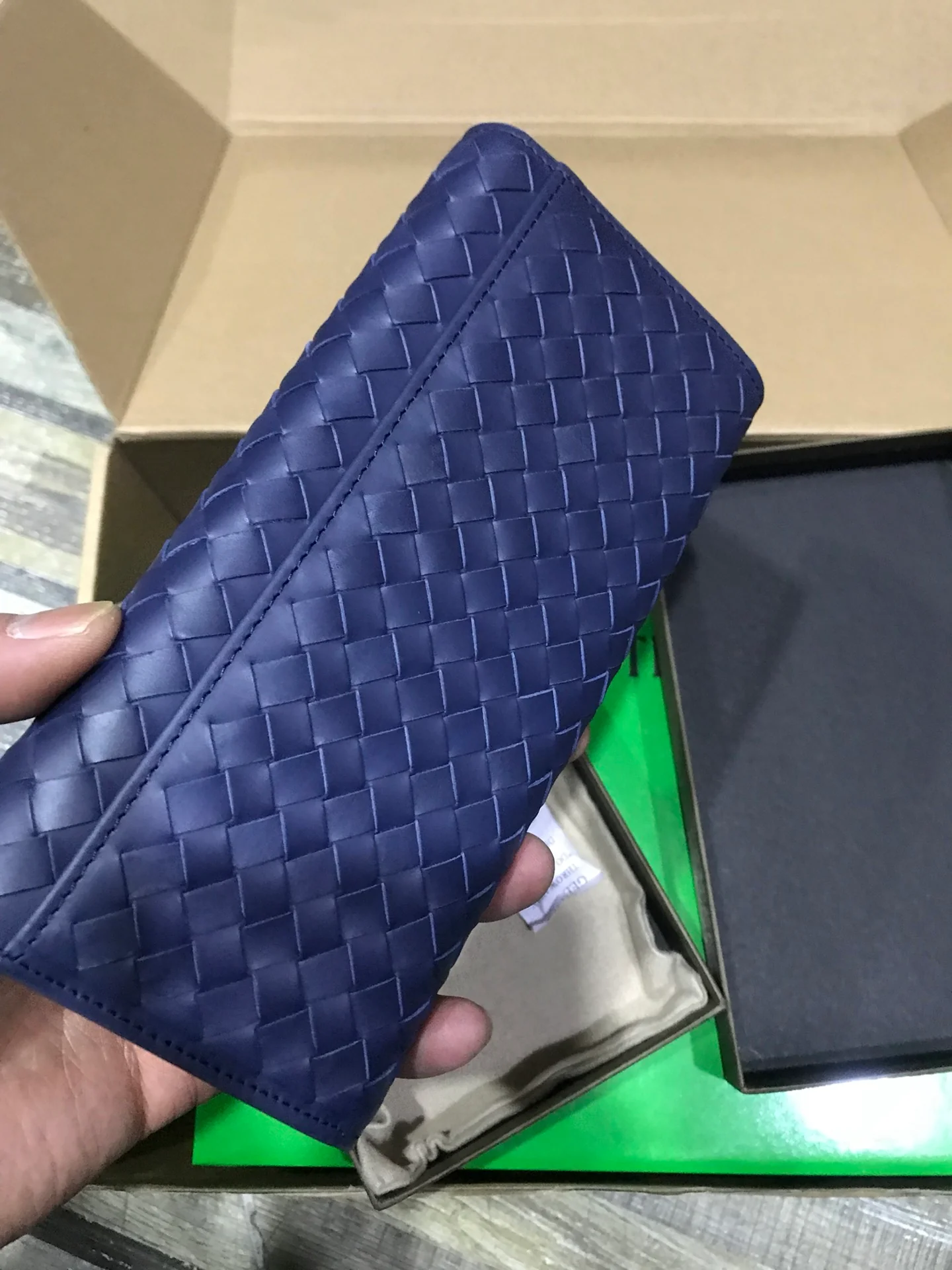 BV 翻盖长夹-意大利原厂胎牛皮