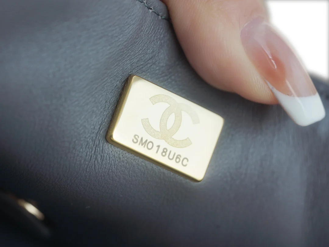 Chanel - Новая гармошка с ручкой, украшенной стразами - Серая