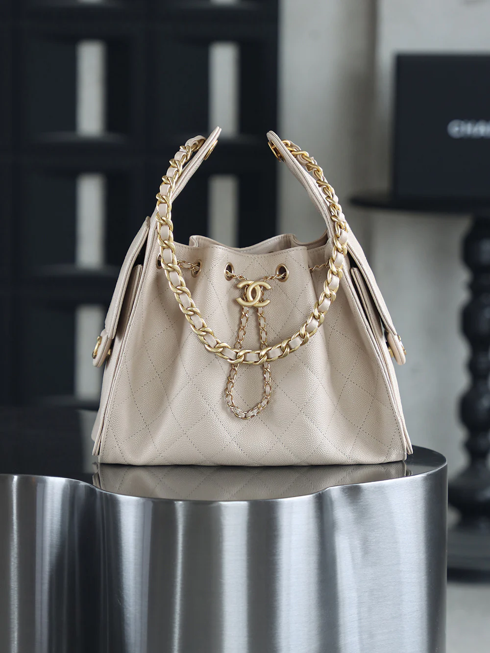 Сумка Chanel 25bag Hippie Hobo Bag, цвет ?макарон?, маленький размер, золотая пряжка.