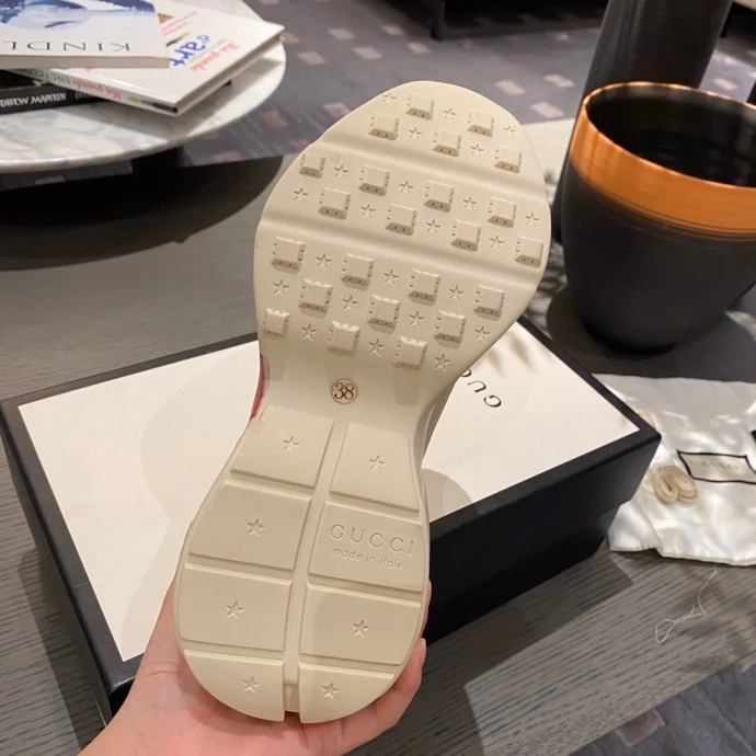 Массивные кроссовки Gucci - унисекс - 5