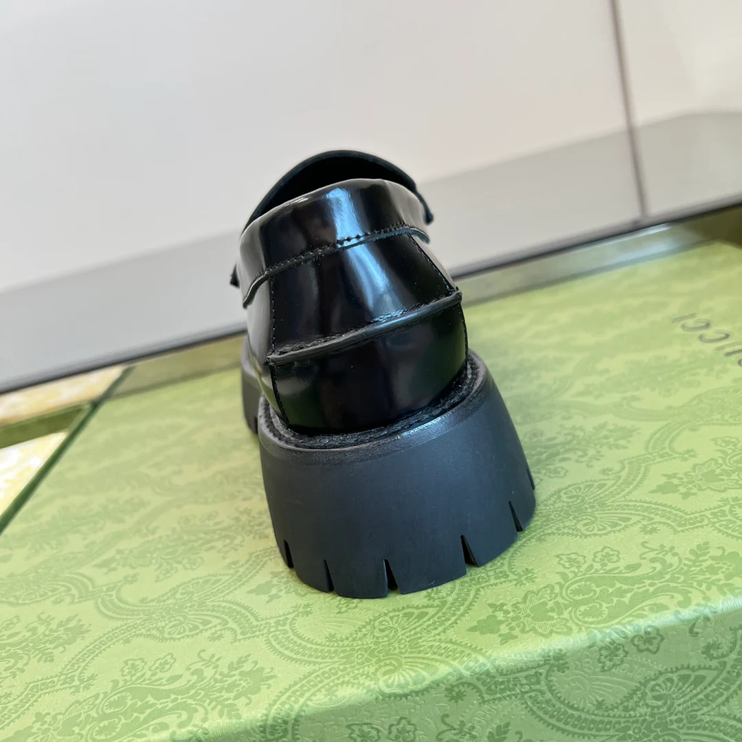 Новинка Gucci 2022 года - Акростих