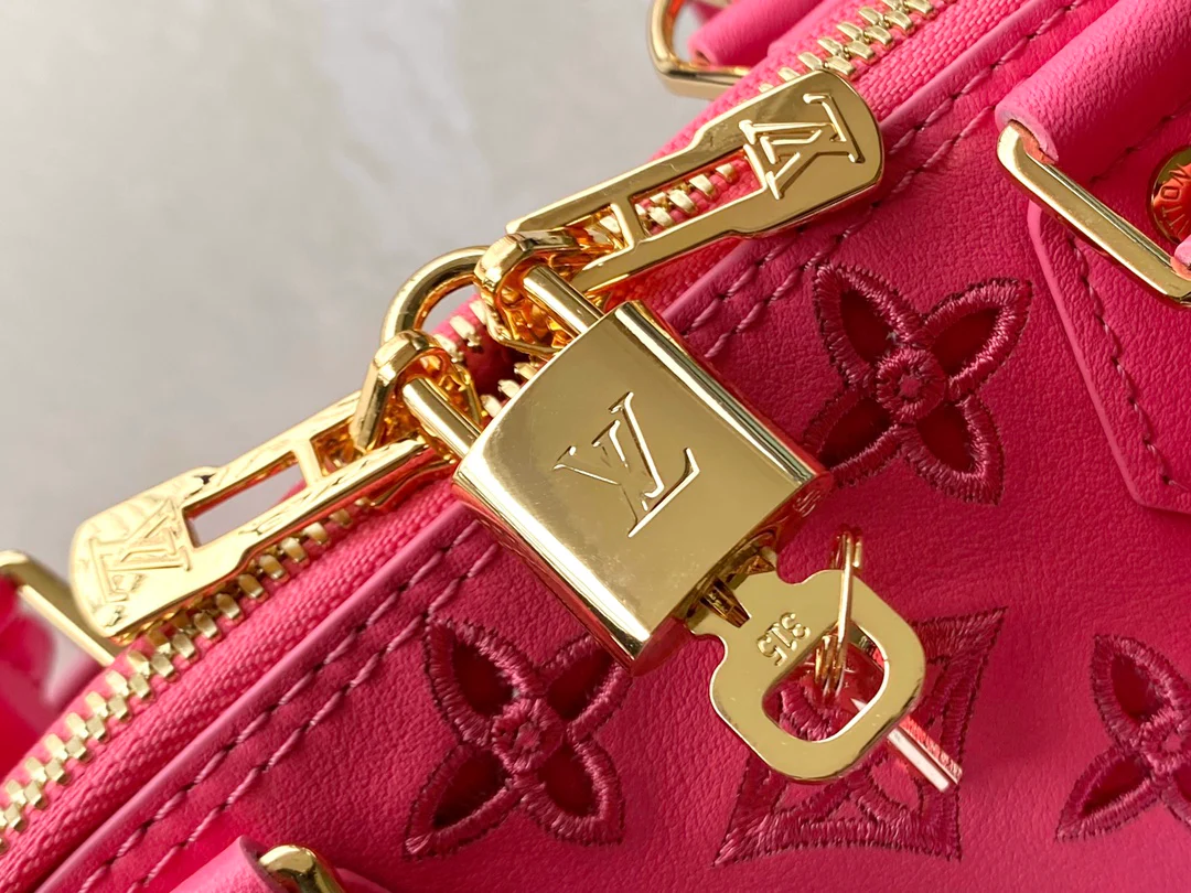 m22878-LV-new-alma-bb handbag-shell bag-pink