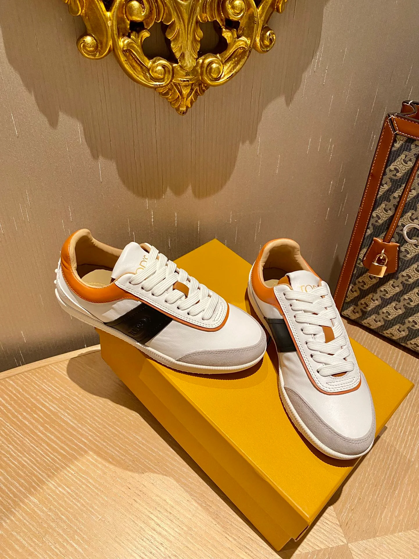 Tods - Белые кроссовки - Повседневная обувь - 10