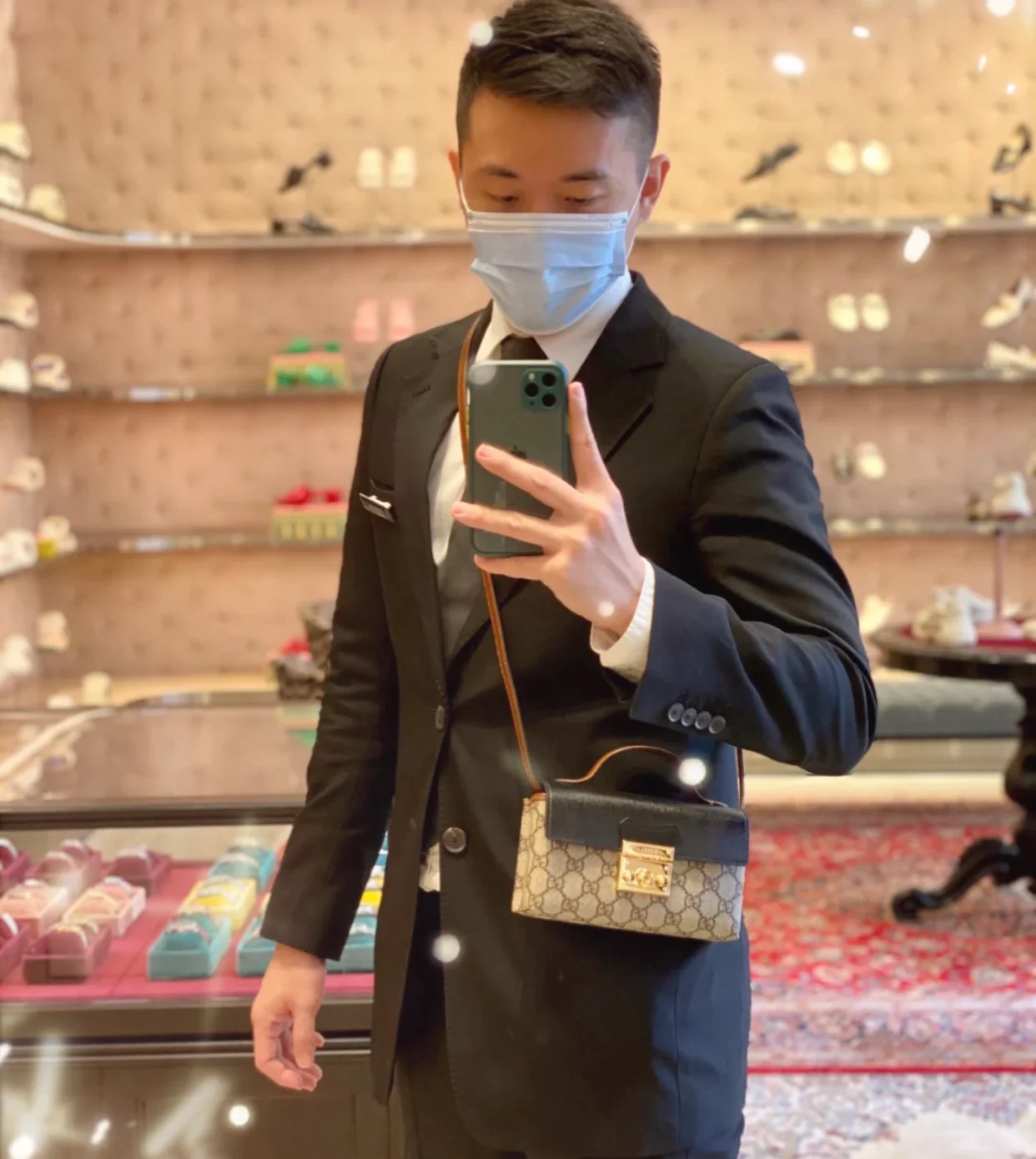 Маленькая квадратная сумка Gucci с замком