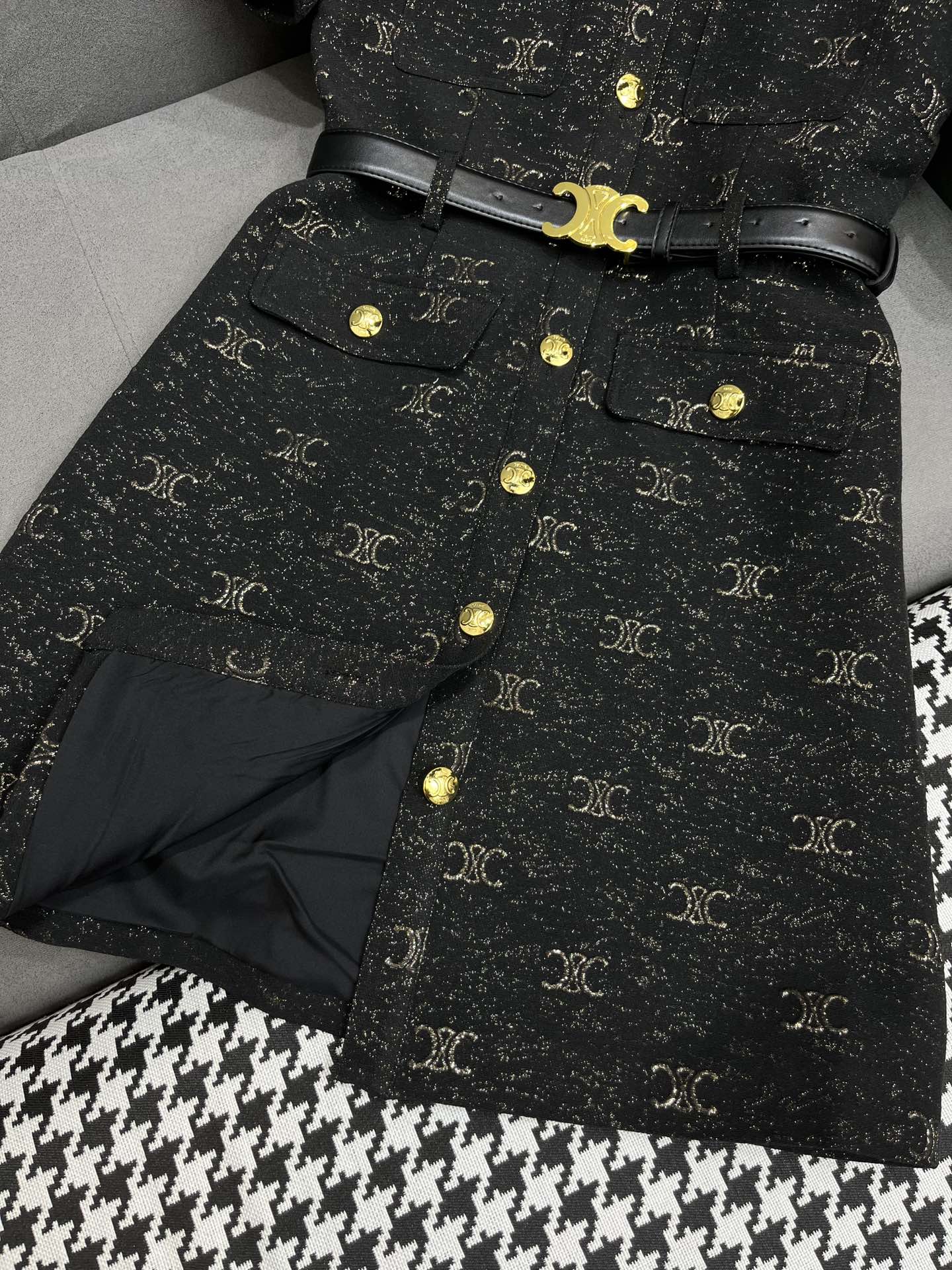 Платье Celine 2403-24ss весна/лето, новое, с отворотом, черное.