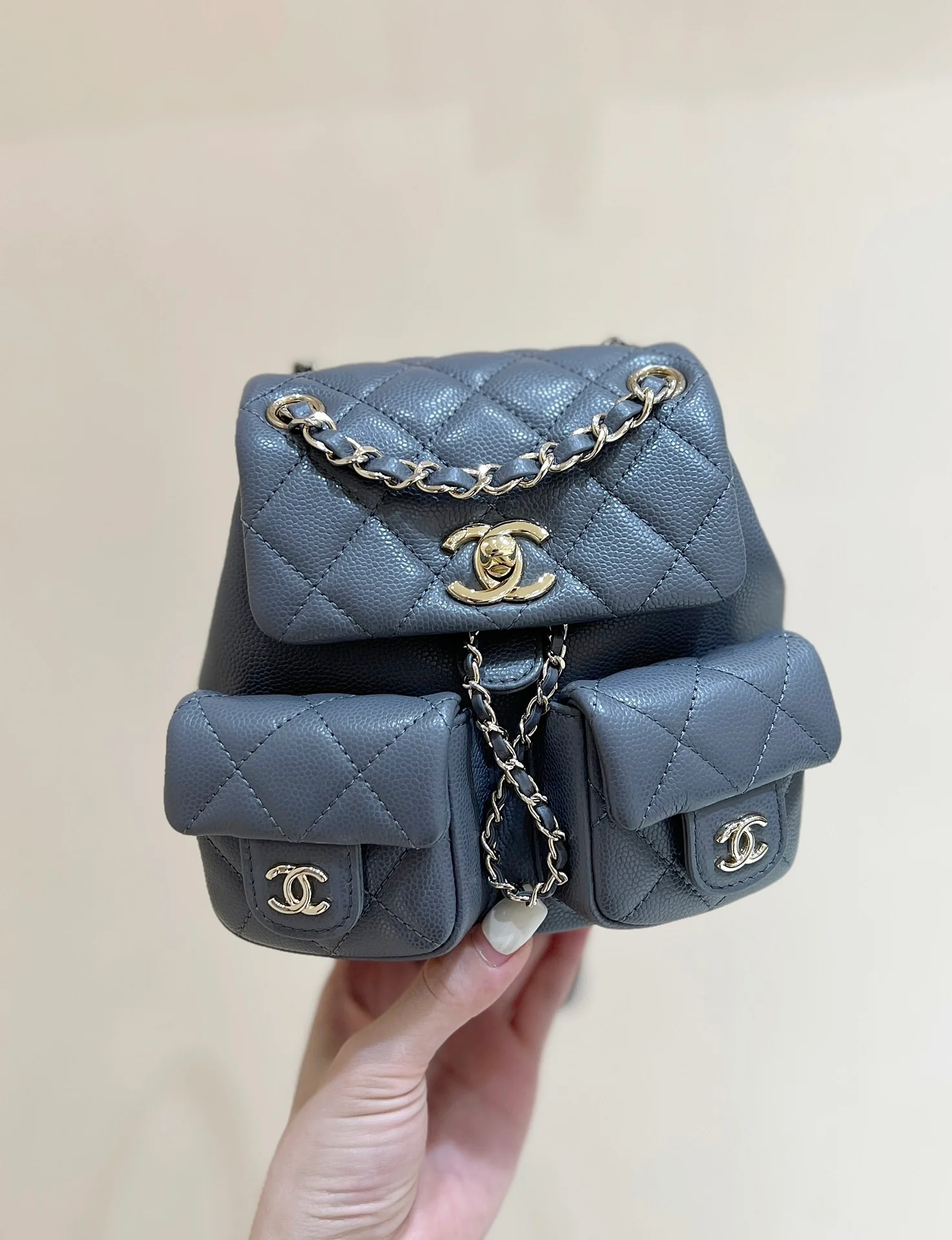 Рюкзак Chanel 24a-duma Frog, маленький, серый.