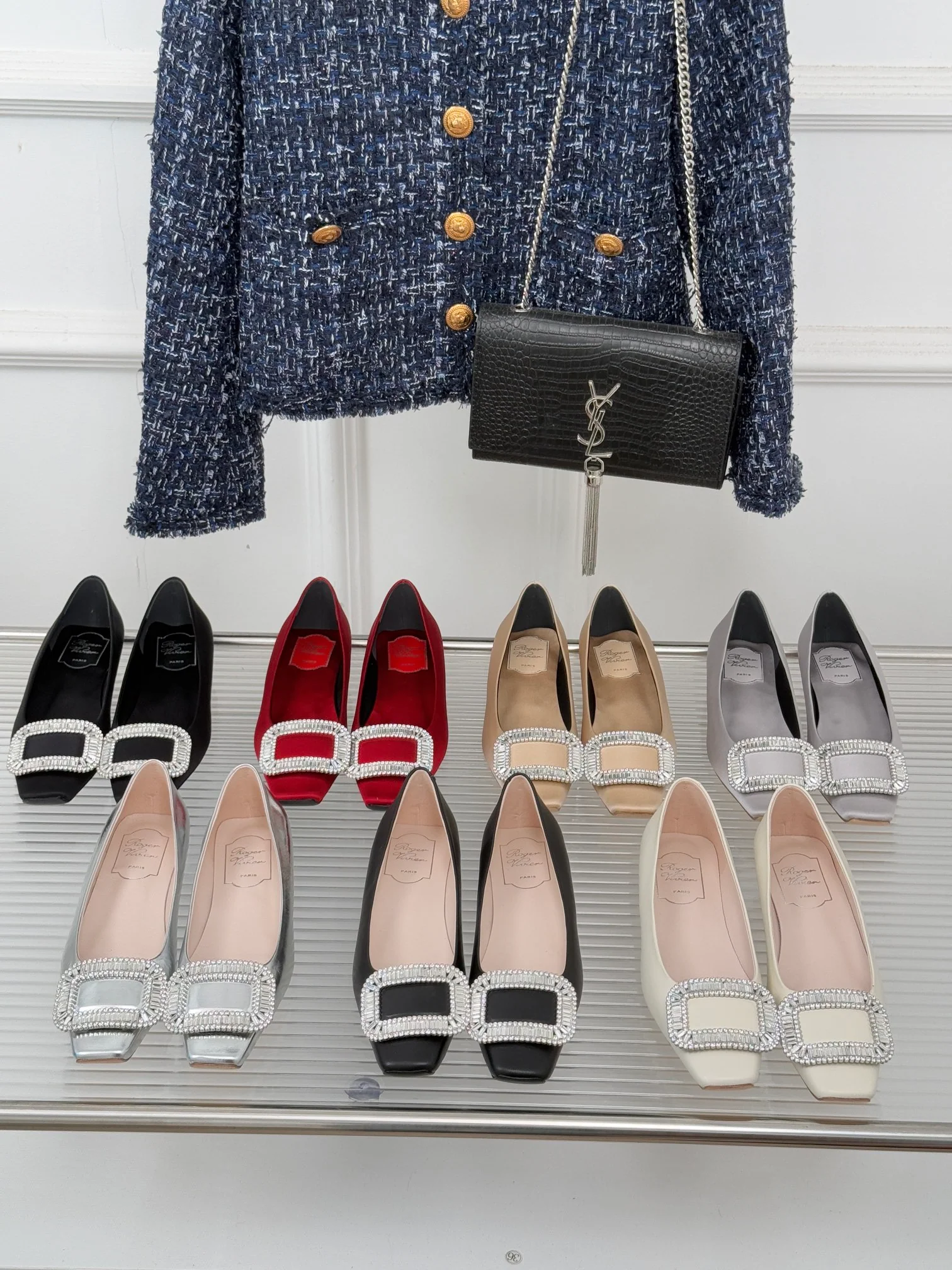 Обувь RV - Лоферы с двойной С-образной цепочкой - Изображение из коллекции