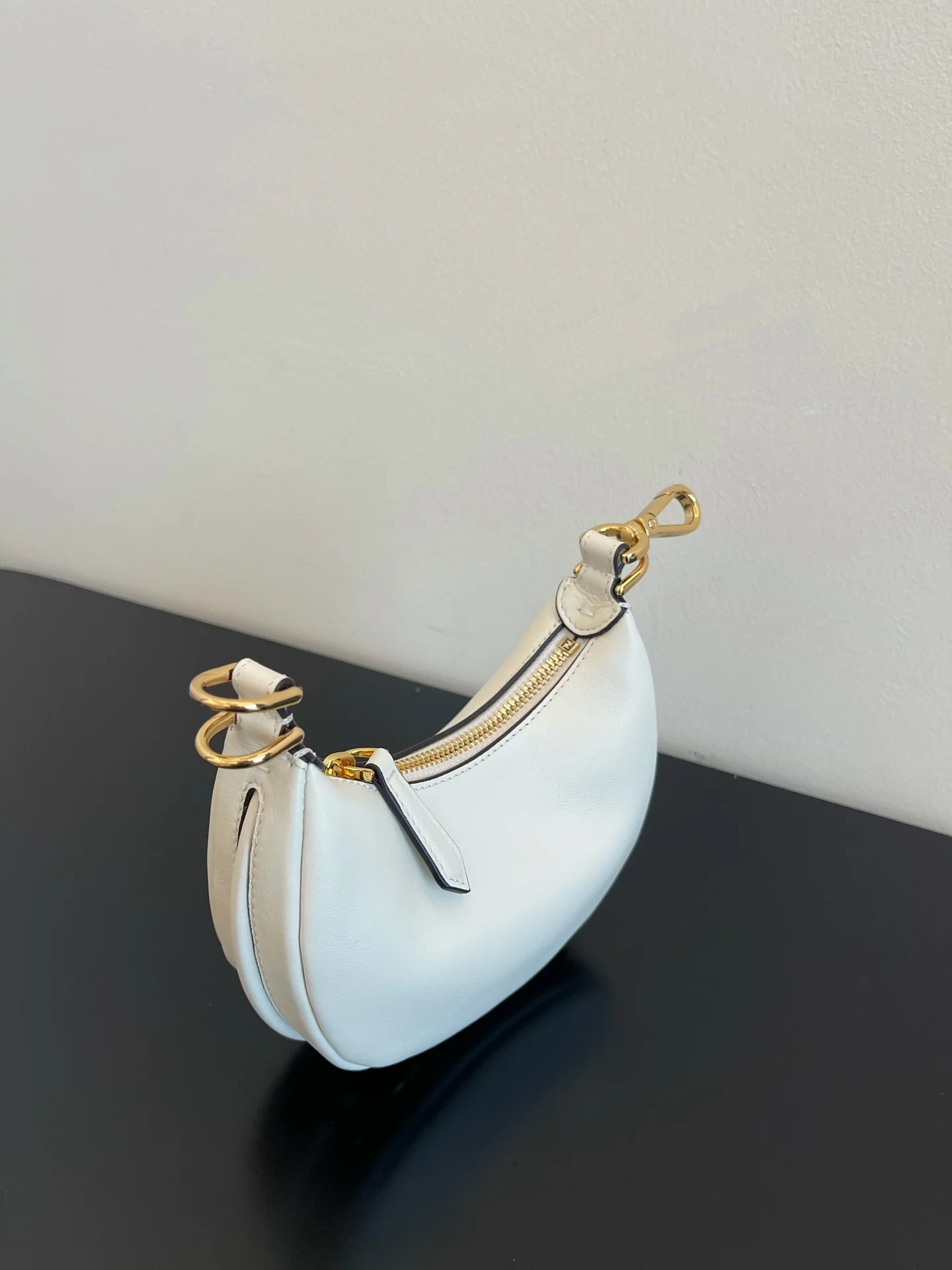 Fendi-fendigraphy - Миниатюрная белая кожаная сумка через плечо