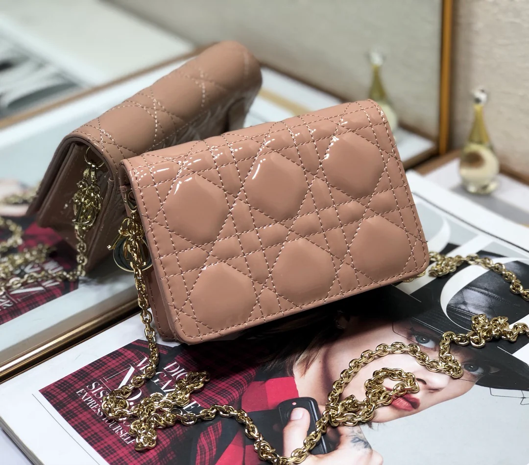Dior Lady Dior Nano 链条卡包／腰包