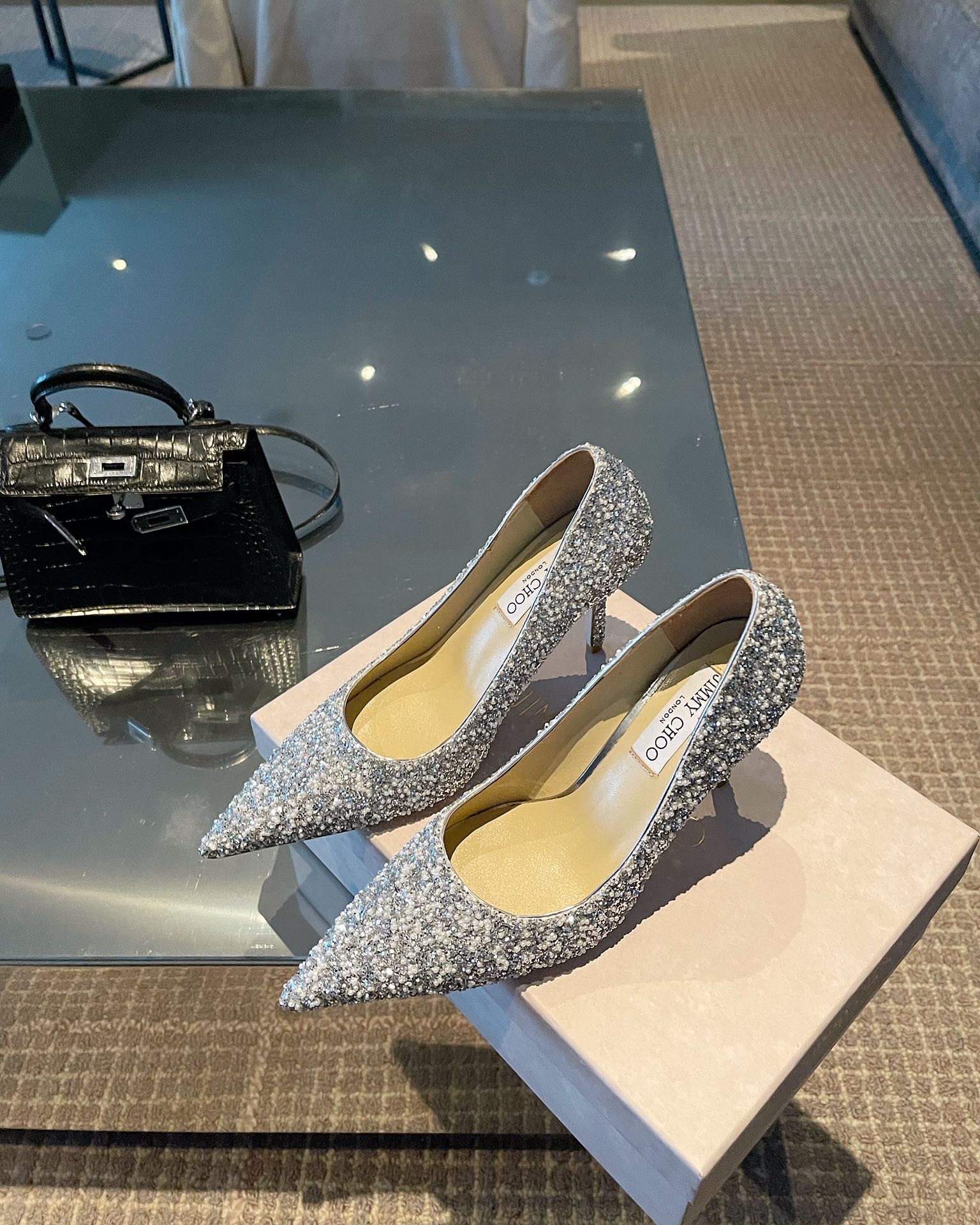 Туфли на высоком каблуке Jimmy с блестками и жемчугом - серебристые - 8 см