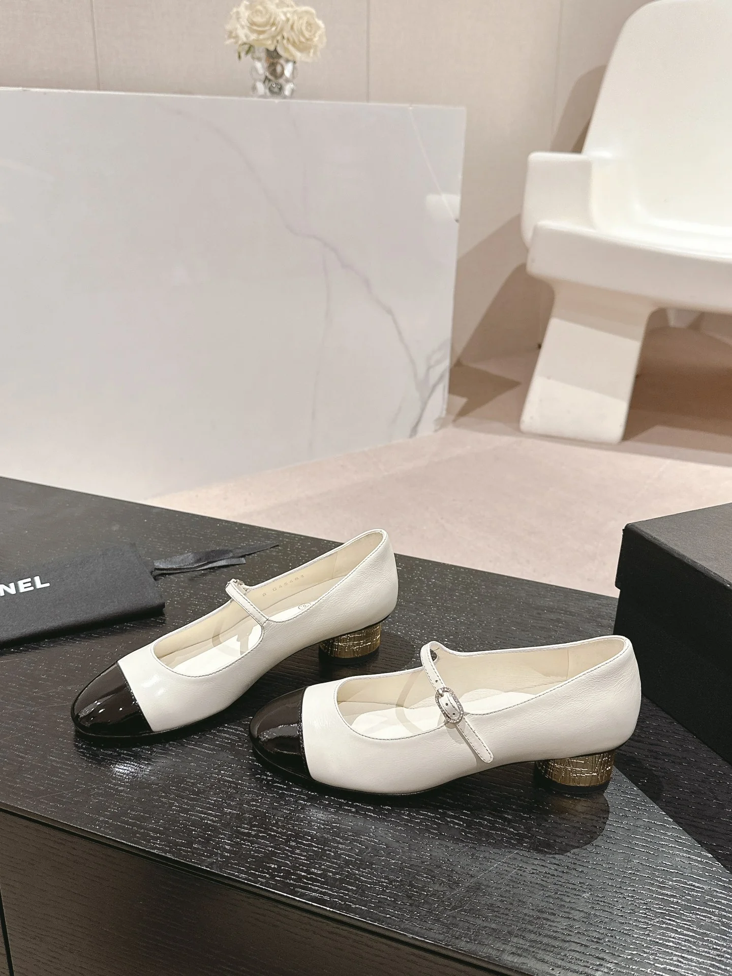 Балетки Chanel 2024 - белые