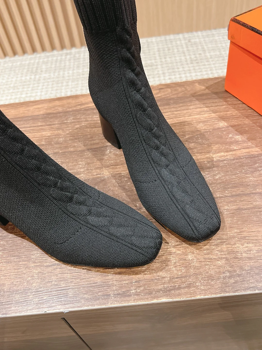 Вязаные ботильоны Hermes 2024 — черные