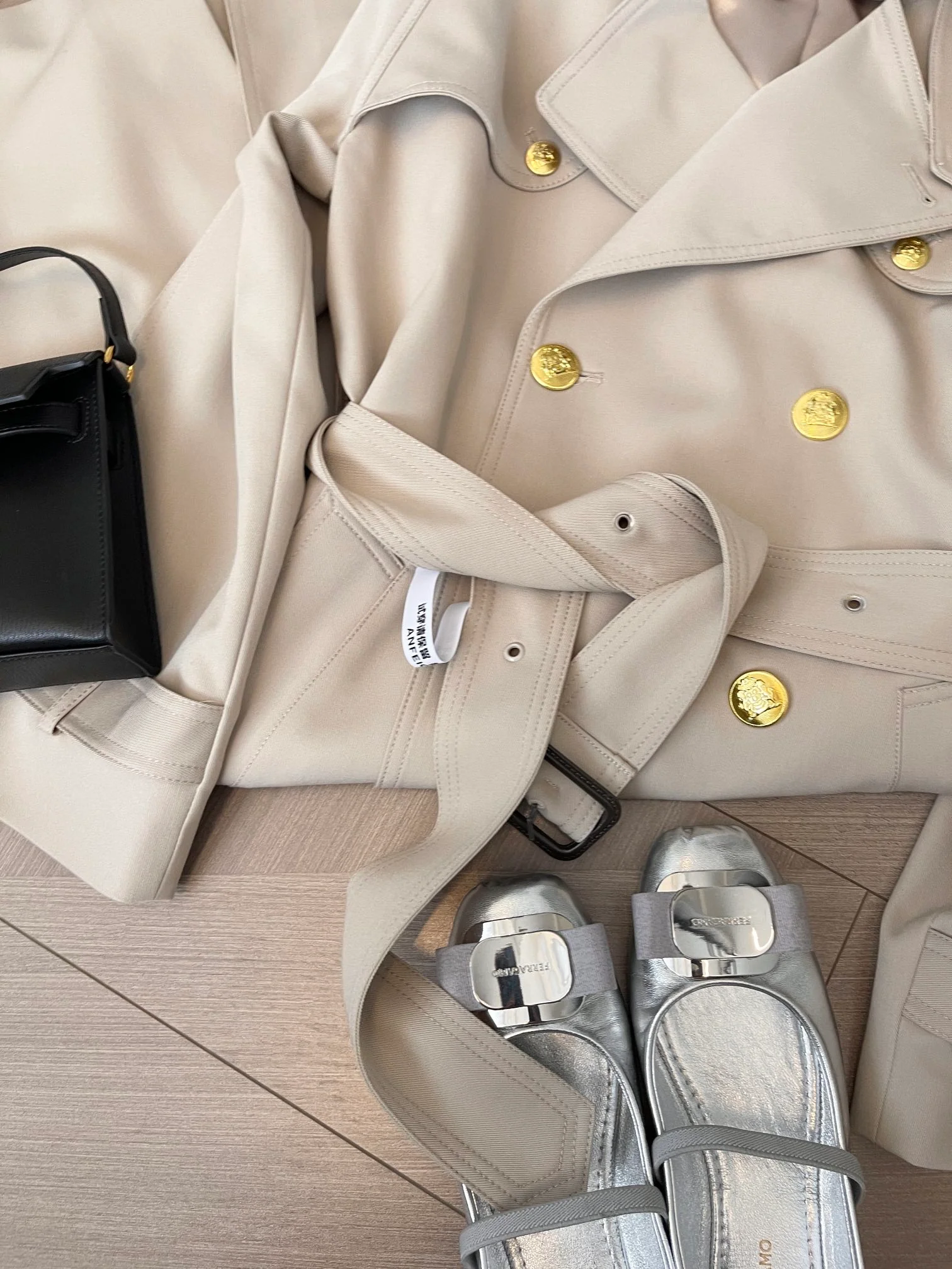 Burberry 2403 - Объемный тренч