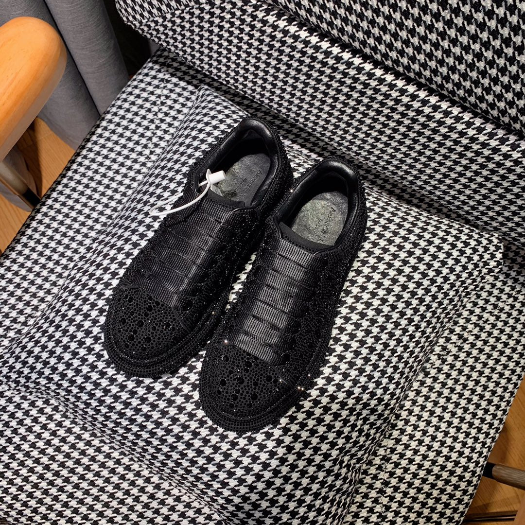 Классические белые кроссовки McQueen - черные с крупными ромбами