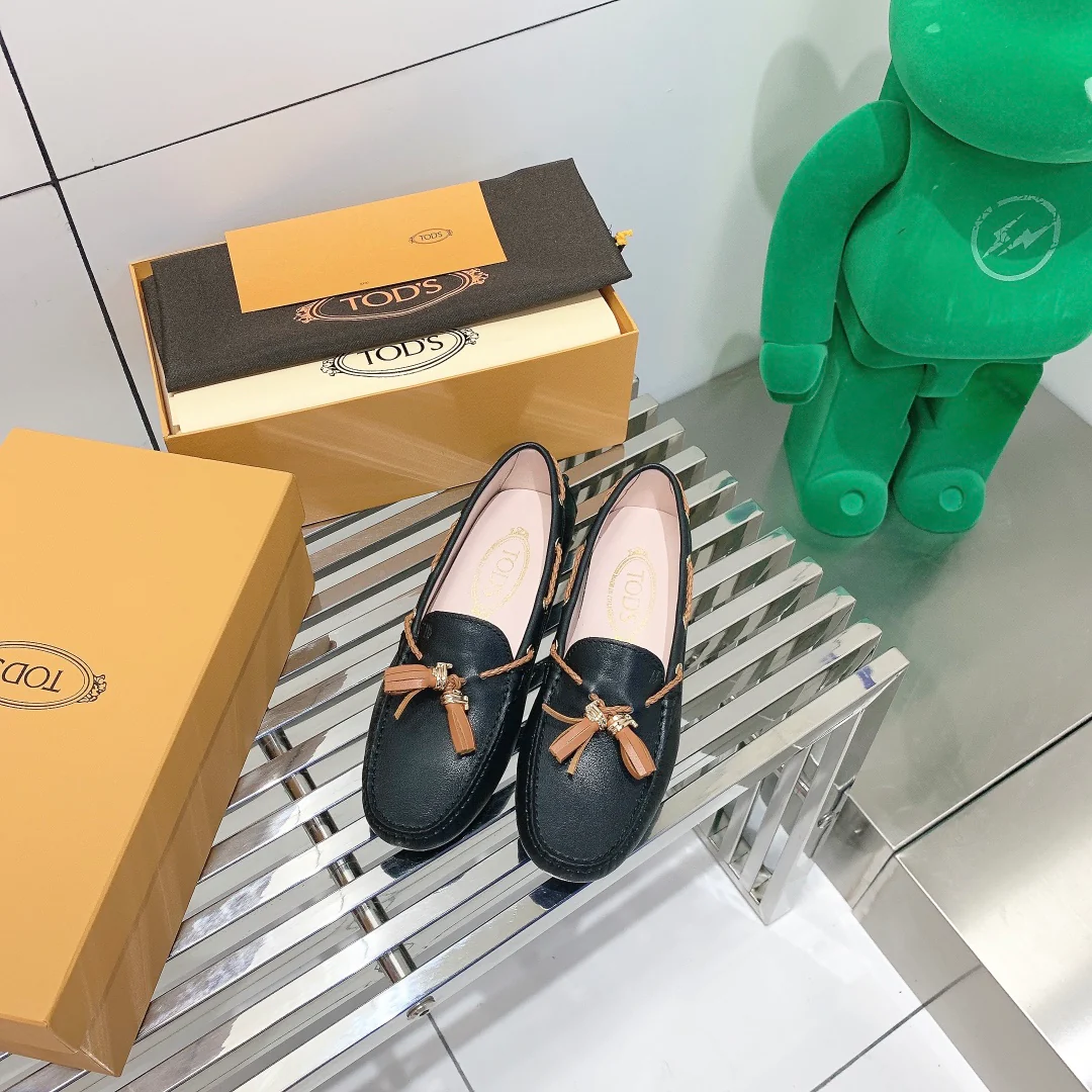 Tods - Подвеска с кисточкой - Лоферы - Туфли без шнурков - 2