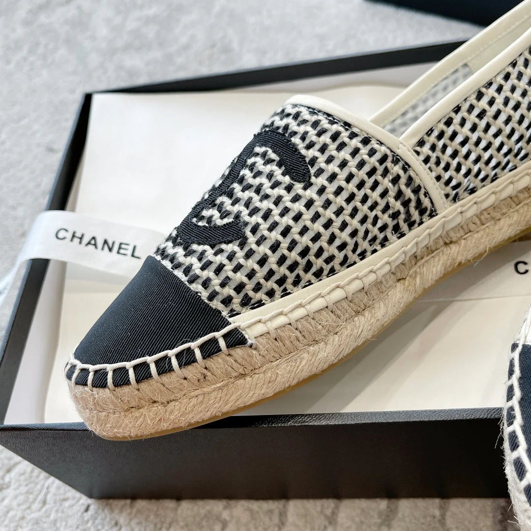 Chanel - Коллекция ?Вечная классика? - Плетеные рыбацкие туфли - Черные