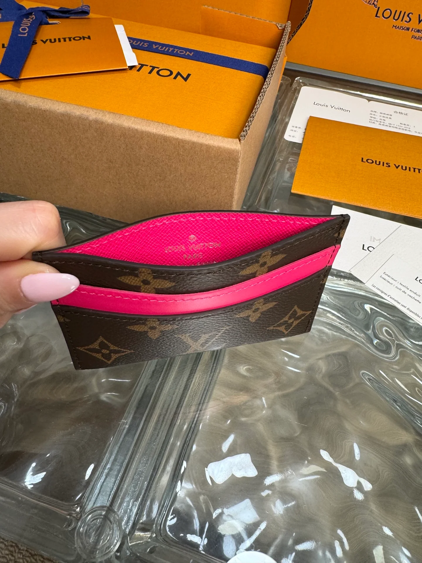 LV-m12841-monogram-macassar card holder-pink