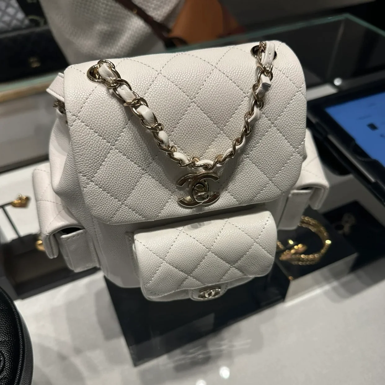 Chanel - Новая маленькая сумка через плечо Tank Duma - Два боковых кармана - Белая - 1