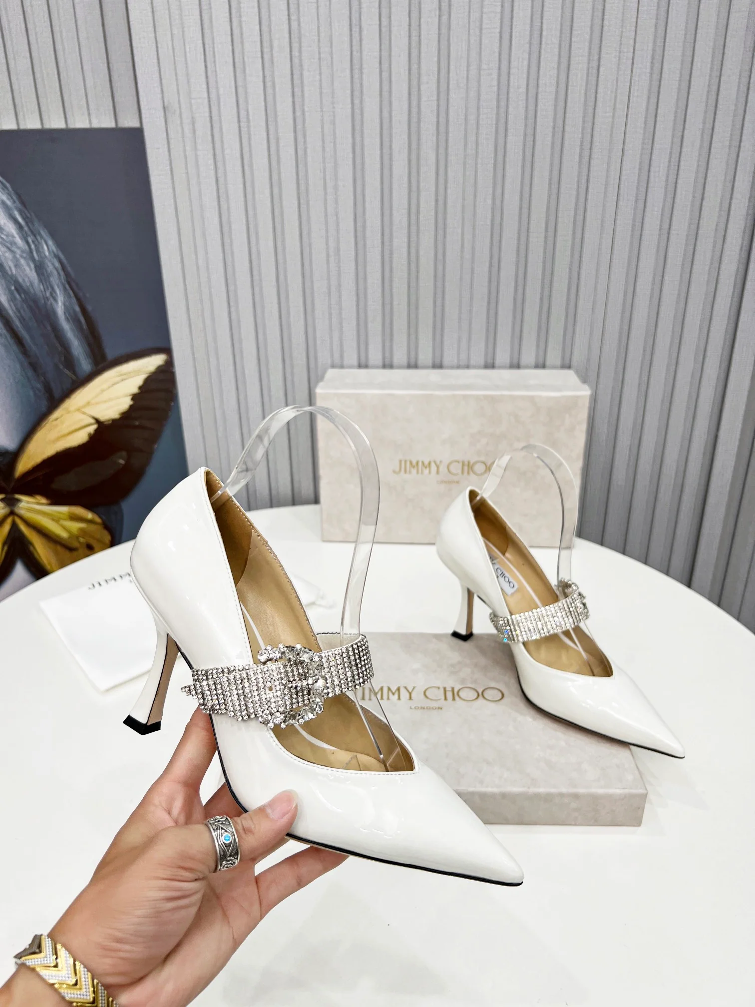 Туфли на высоком каблуке Jimmy с острым носком - белые