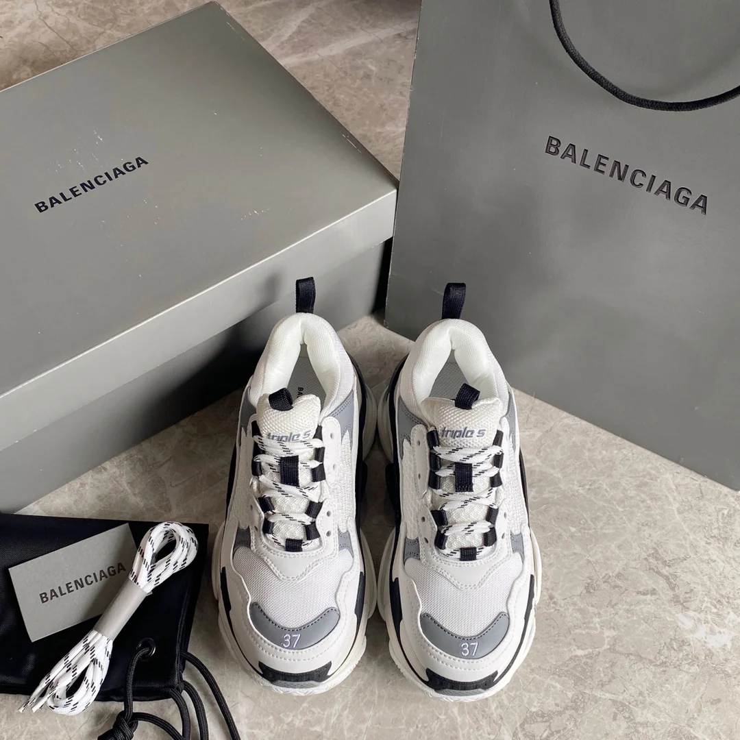 Кроссовки Balenciaga Triples Sporty Chunky Shoes - белые и серые