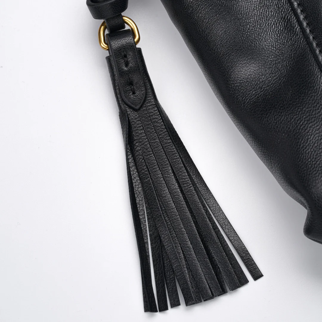 Сумка Miu Miu Joie из кожи наппа - Маленькая - Черная