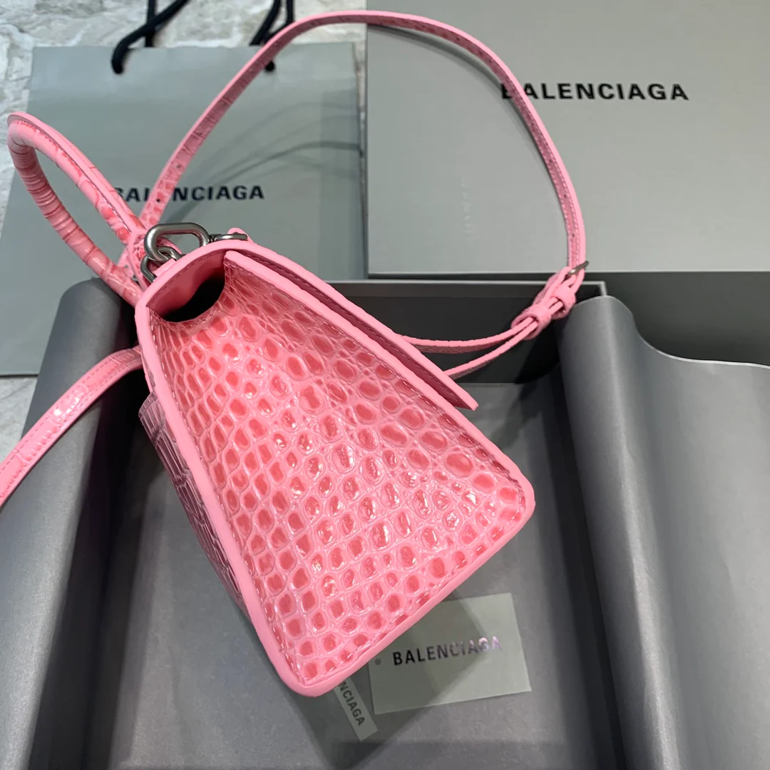 Сумка Balenciaga Hourglass — персиково-розовый с крокодиловым принтом