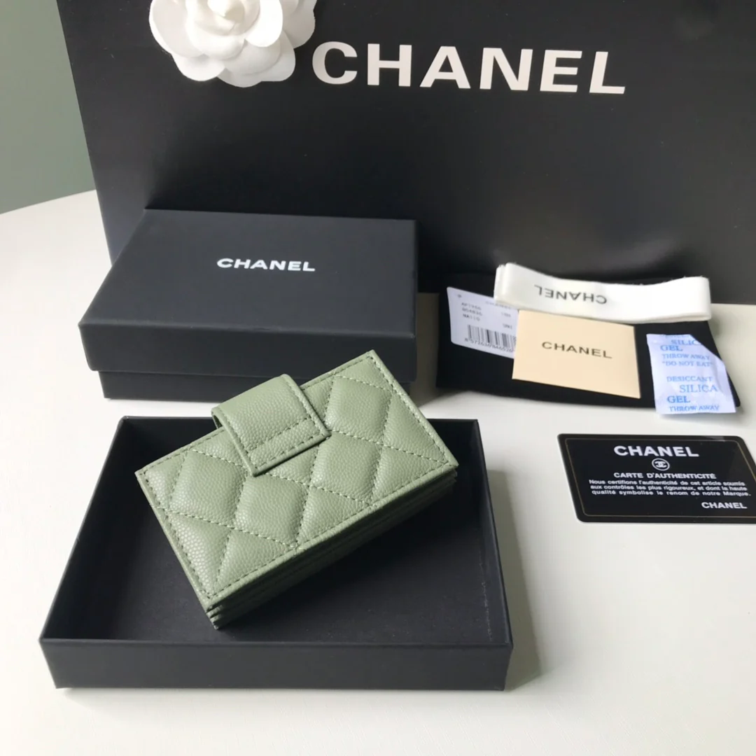 Кардхолдер Chanel с несколькими отделениями, складной, 1 шт.