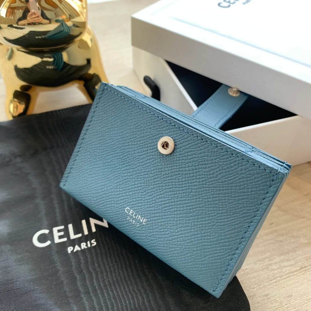 Celine 粒面牛皮风琴卡包