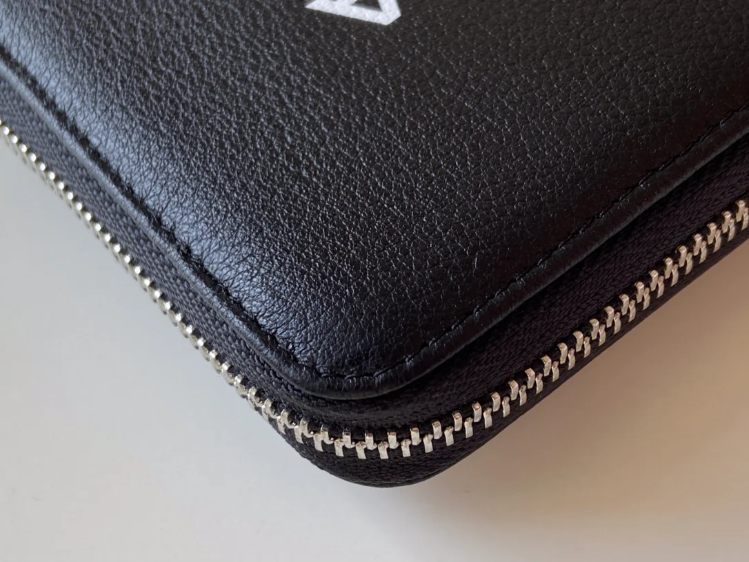 Balenciaga 拉链长夹