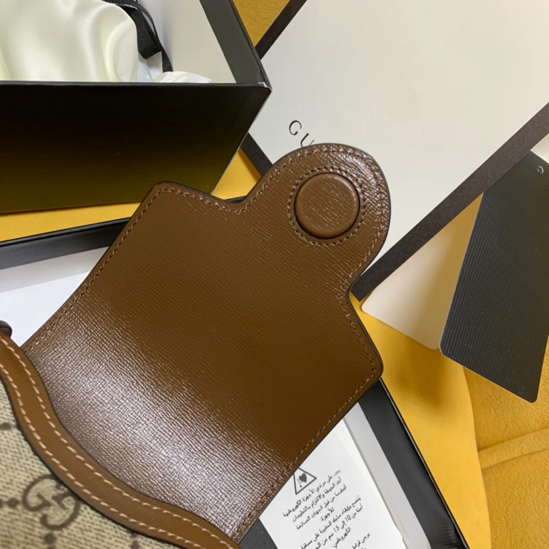 Gucci-1955马衔扣手机包