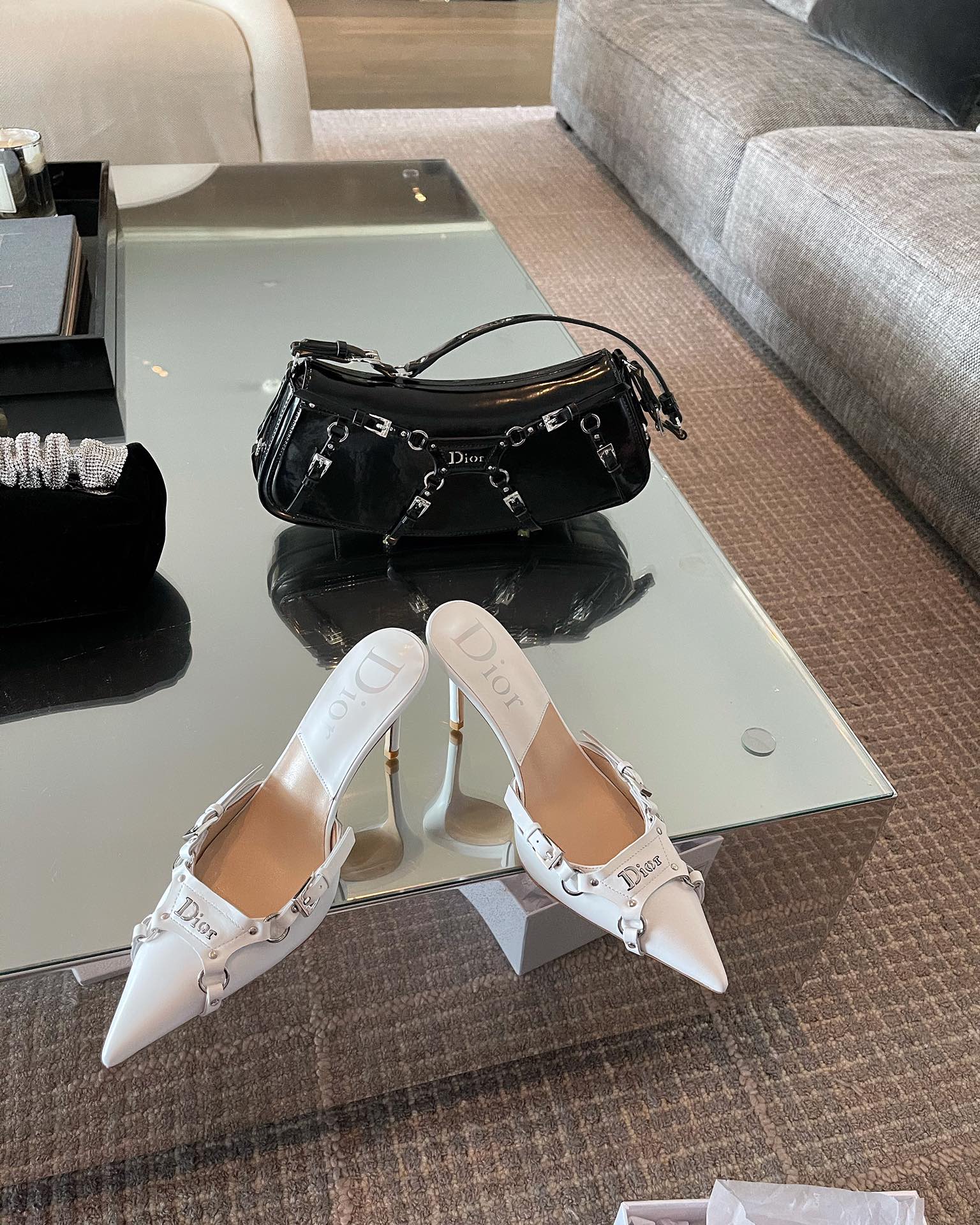 Босоножки Dior на высоком каблуке с острым носком и шпилькой