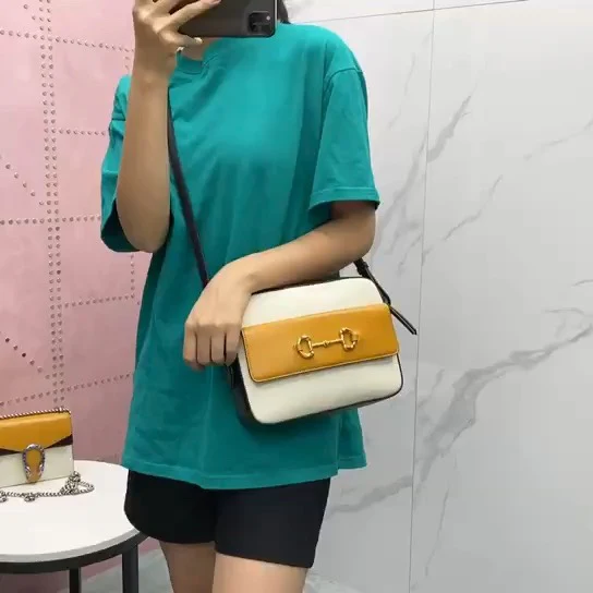 Сумка для фотоаппарата Gucci 1955 с пряжкой в ??виде подковы - 6