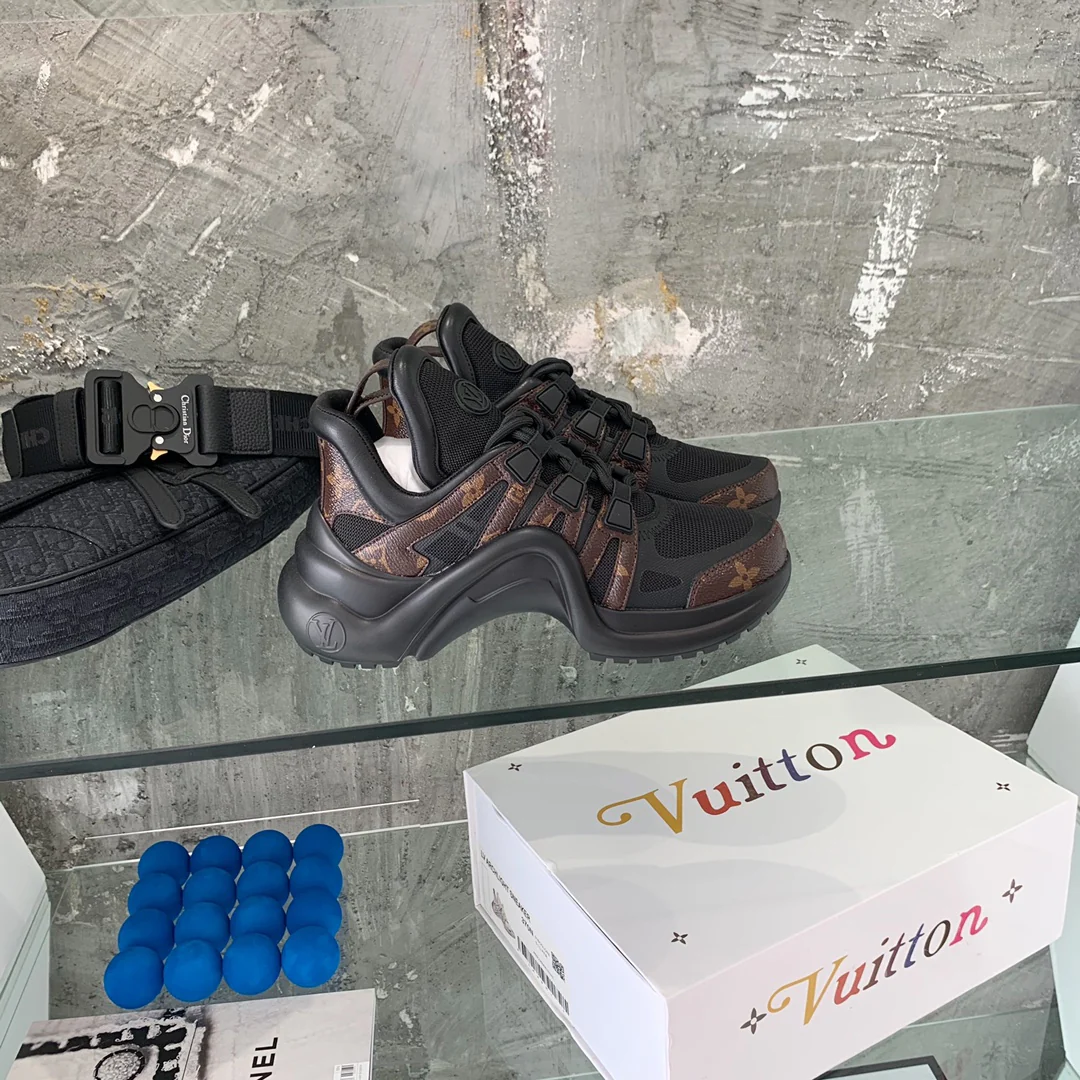 Обувь LV - массивные кроссовки LV - классическая кожа