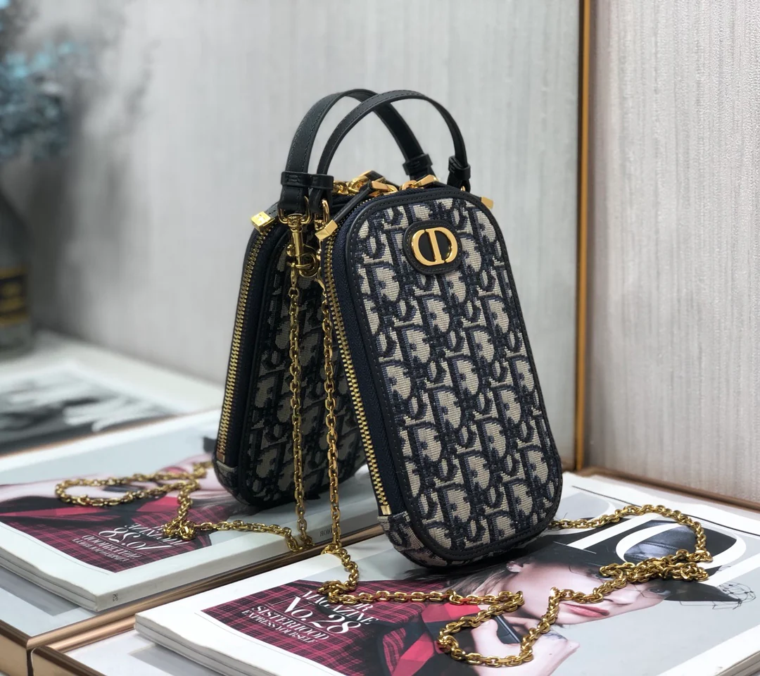 Dior 30 Montaigne 手机包